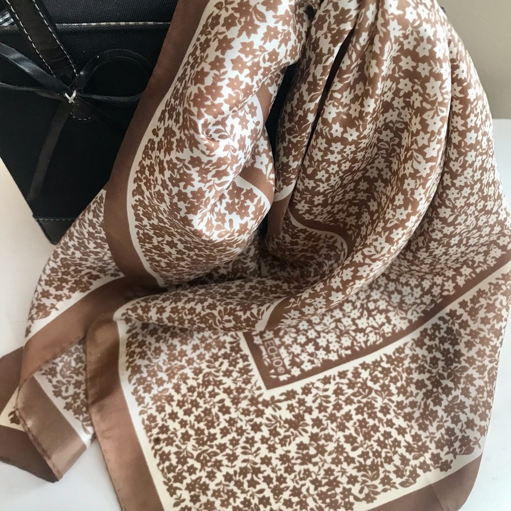 ECHO vintage floral scarf, discreet.